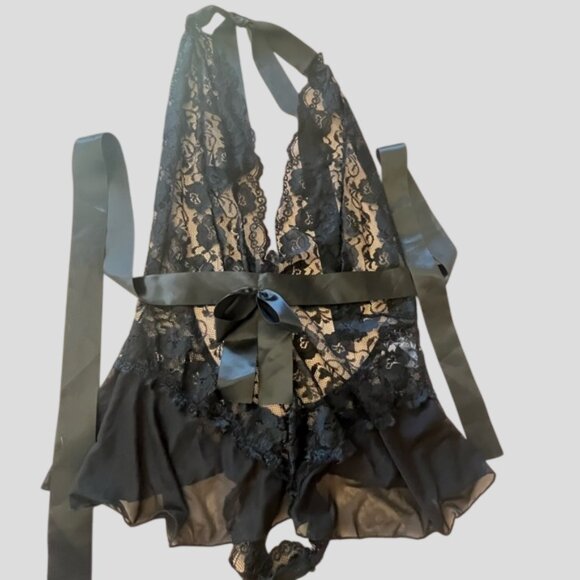 Avid Love Elegant Black Lace Halter Teddy - Picture 4 of 5